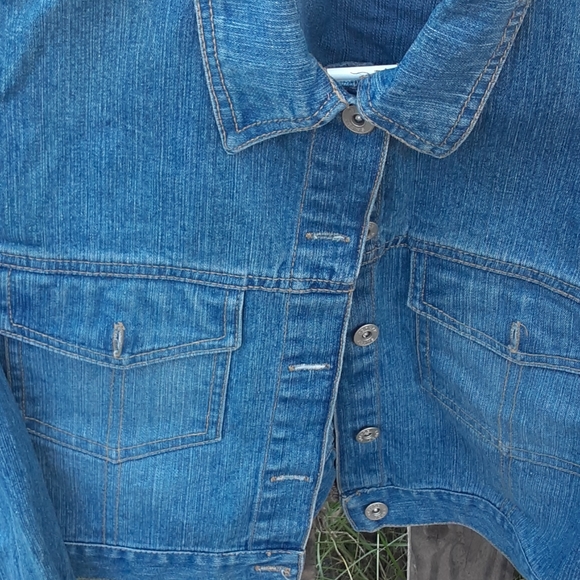 Jacket - Picture 2 of 4